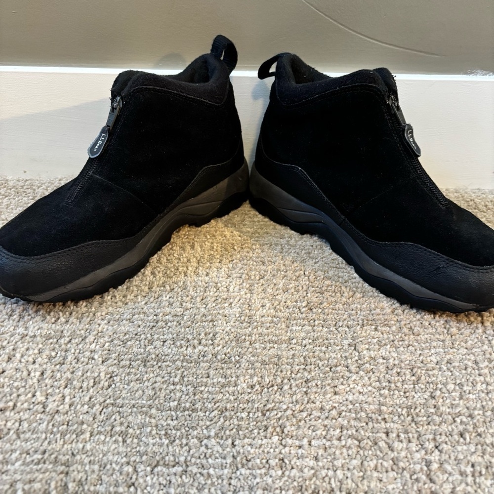LL Bean Women’s Black Primaloft Boots - size 9 - Picture 4 of 9